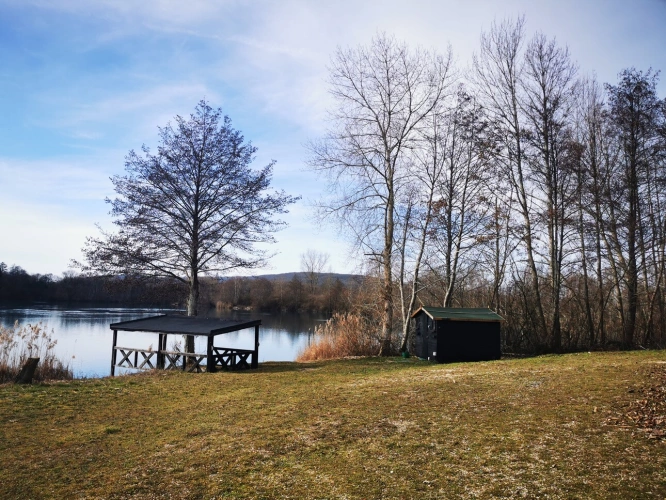 Photos 5 - Foncière - Camp de pêche à la carpe de 13,7 ha dont un étang d'environ 10 ha-à vendre en Bourgogne (89)amp