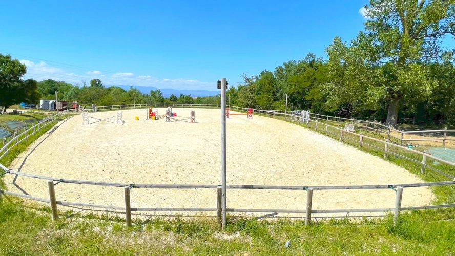 Photos 2 - Équestre - Domaine équestre de 15 hectares avec gîtes