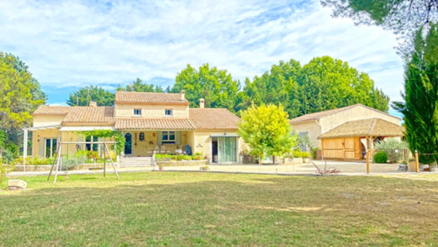 Photos 1 - Équestre - Proche Saint Rémy de Provence - Propriété avec activité saisonnière et installations équestres