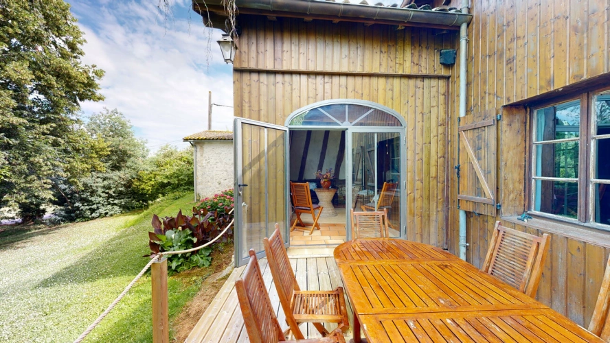 Photos 2 - Équestre - Grande maison à colombage du 17e siècle