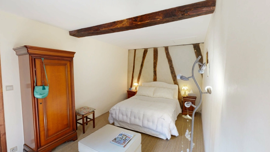 Photos 8 - Équestre - Grande maison à colombage du 17e siècle