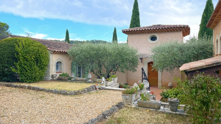 Photos 1 - Équestre - Var - Splendide propriété équestre bénéficiant de deux logements