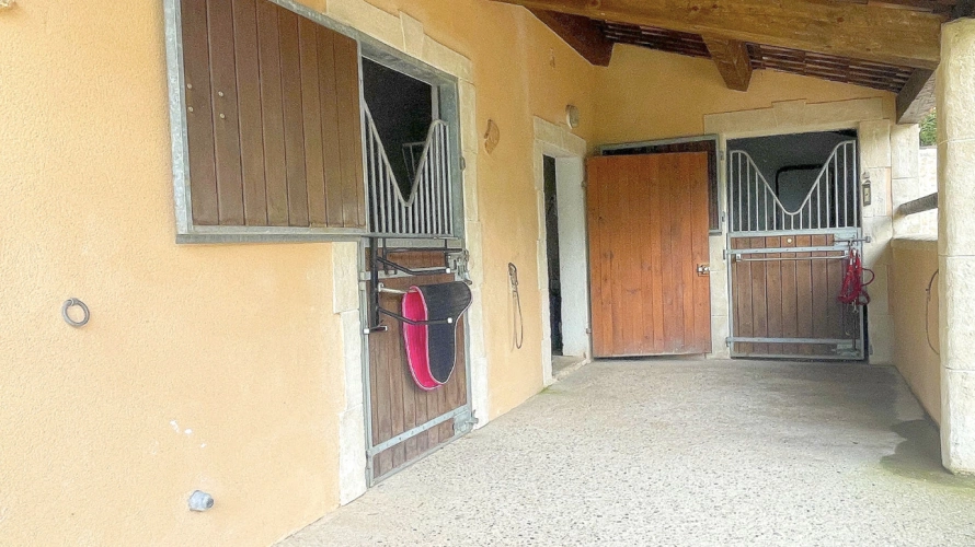 Photos 11 - Équestre - Var - Splendide propriété équestre bénéficiant de deux logements
