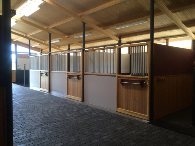 Photos 2 - Équestre - Aix en Provence - Domaine équestre de grand standing