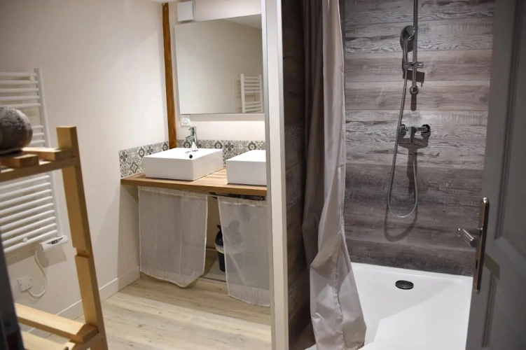 Photos 11 - Touristique - Magnifique propriété de 3Ha avec activité de Gîtes