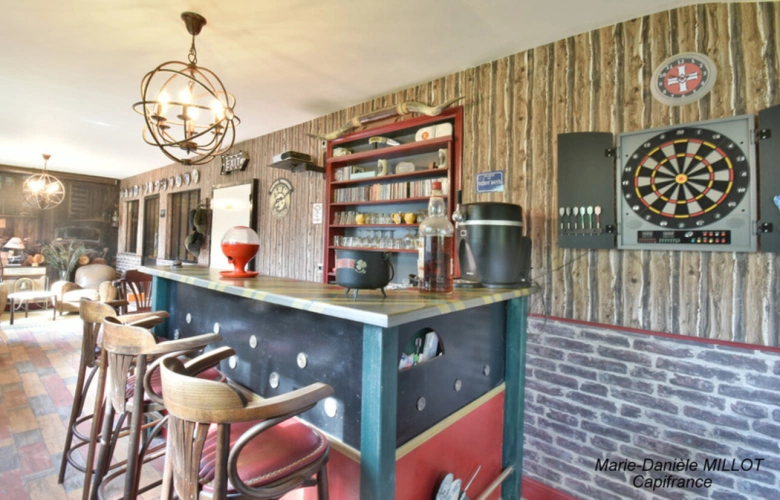Photos 5 - Tourist - Dpt Mayenne (53), à vendre Propriété de 220 M²  avec son parc boisé et étangs à 7 minutes de  LASSAY LES CHATEAUX
