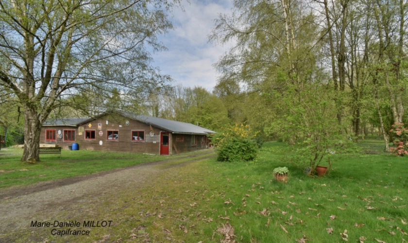 Photos 8 - Tourist - Dpt Mayenne (53), à vendre Propriété de 220 M²  avec son parc boisé et étangs à 7 minutes de  LASSAY LES CHATEAUX