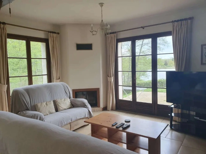 Photos 3 - Forestière - Rare propriété de loisir de 9,2 ha : sa maison, son étang 3,5 ha, ses bois, à vendre en Puisaye, Yonne (89) :