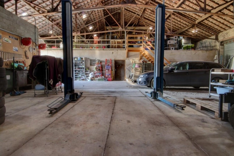 Photos 11 - Equestrian - Charmante propriété équestre sur 3,86 ha et maison de 225 m²