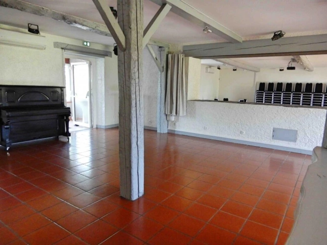 Photos 20 - Prestigious - Property