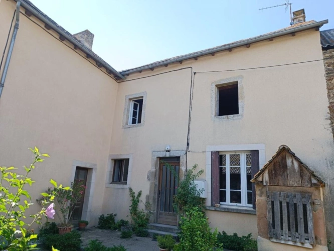 Photos 2 - Tourist - Farm with outbuildings