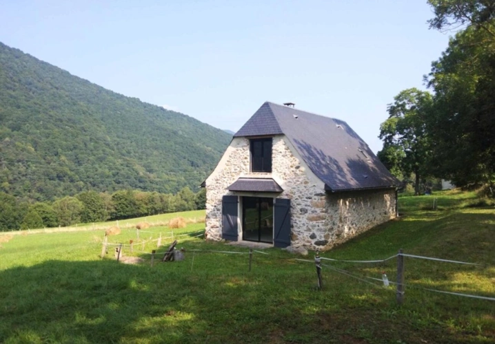 Photos 1 - Touristique - Grange Pyrénéenne de 104 m2