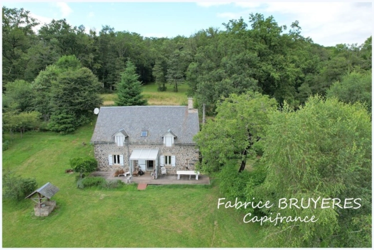 Photos 1 - Agricole - Propriete à vendre 6 pièces SARROUX SAINT JULIEN (19)