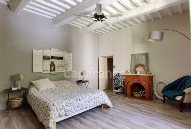 Photos 17 - Touristique - Dpt Gard (30), à vendre UZES propriete P14 de 548 m² - Terrain de 830,00 m²