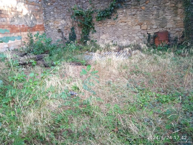 Photos 1 - Touristique - REMISE AGRICOLE AVEC POTENTIEL AVEC JARDIN CONSTRUCTIBLE