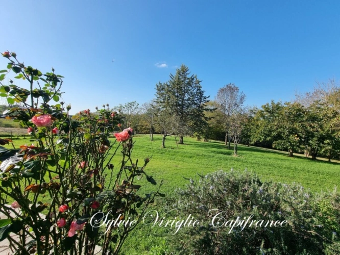 Photos 6 - Prestige - Propriété à vendre 7 pièces BERGERAC (24) - Terrain + de 7 ha - Piscine - Grenier aménageable - Nombreuses dépendances