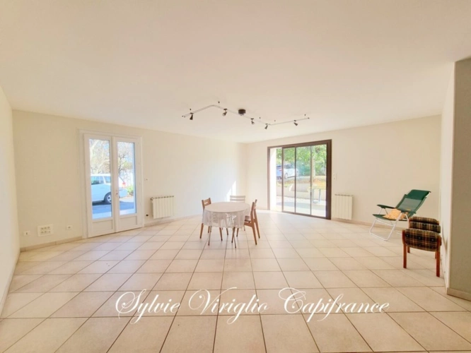 Photos 11 - Prestige - Propriété à vendre 7 pièces BERGERAC (24) - Terrain + de 7 ha - Piscine - Grenier aménageable - Nombreuses dépendances