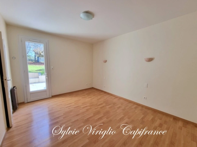 Photos 16 - Prestige - Propriété à vendre 7 pièces BERGERAC (24) - Terrain + de 7 ha - Piscine - Grenier aménageable - Nombreuses dépendances