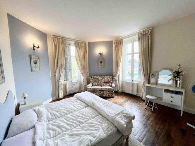 Photos 11 - Prestigious - House