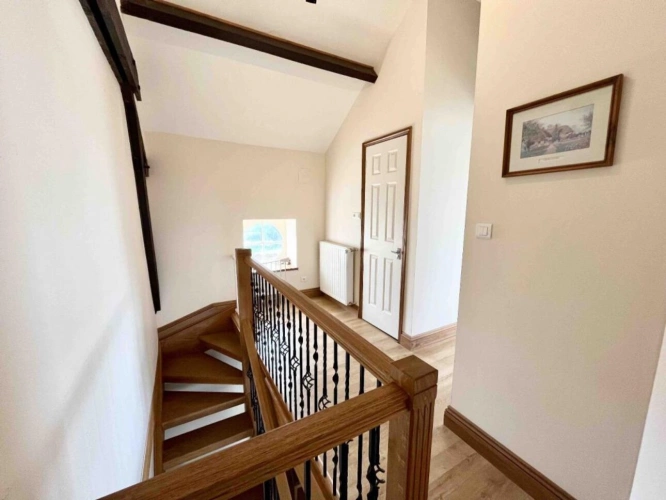 Photos 17 - Prestigious - House