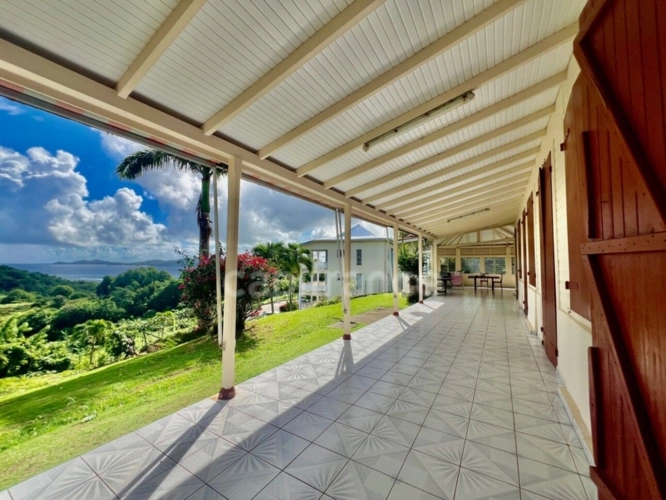 Photos 6 - Prestige - À vendre SAINTE-MARIE (972): Élégante demeure du XXème siècle avec vue sur la mer