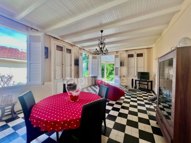 Photos 7 - Prestige - À vendre SAINTE-MARIE (972): Élégante demeure du XXème siècle avec vue sur la mer