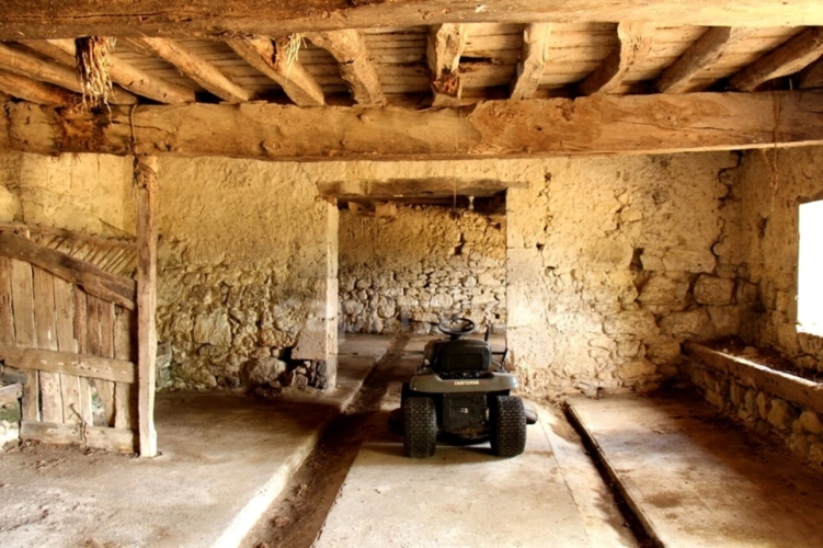 Photos 11 - Prestigious - Property comprising two pretty stone buildings (approximately 800 m2 in total) to be completely rest