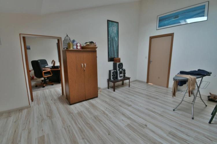 Photos 20 - Prestige - Propriete à vendre 11 pièces proche de SURGERES (17)