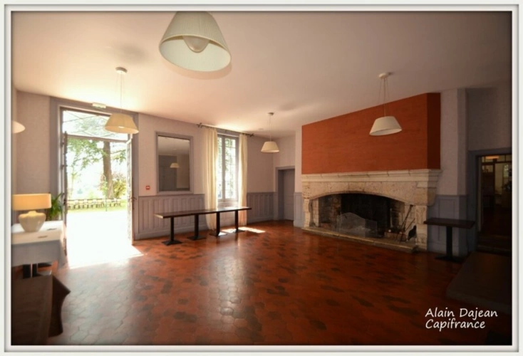 Photos 9 - Prestige - Dpt Lot et Garonne (47), à vendre Château du 17e Siècle aux portes d' AGEN - Terrain de 52 Hectares