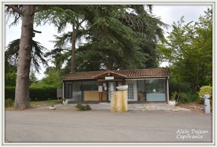 Photos 23 - Prestige - Dpt Lot et Garonne (47), à vendre Château du 17e Siècle aux portes d' AGEN - Terrain de 52 Hectares