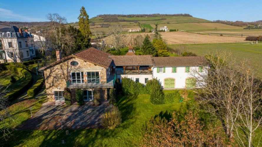 Photos 3 - Prestigious - Estate