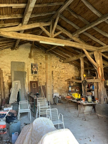 Photos 19 - Tourist - Character property