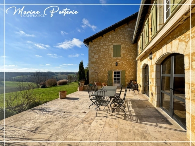 Photos 2 - Prestige - Propriété en pierre à vendre, 8 pièces proche de AUCH (32) vue dégagée