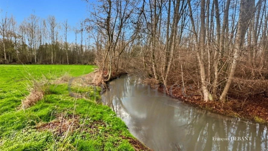 Photos 8 - Foncière - Terrain à vendre   ()
