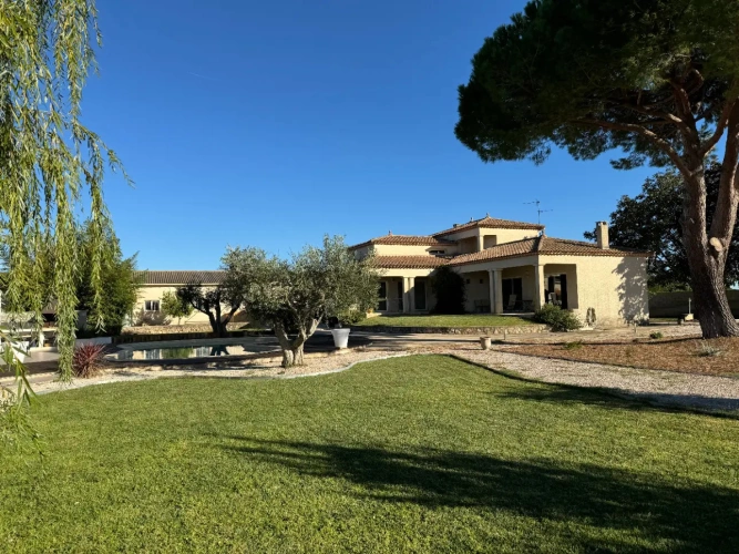 Photos 1 - Tourist - Beautiful Mediterranean property