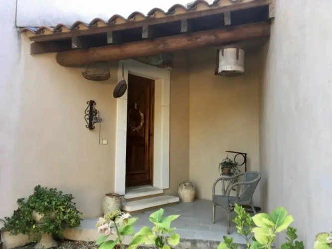 Photos 10 - Touristique - Maison d'hôtes de charme climatisée a vendre au coeur du Luberon