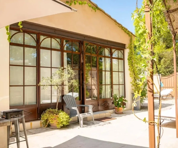 Photos 12 - Touristique - Maison d'hôtes de charme climatisée a vendre au coeur du Luberon