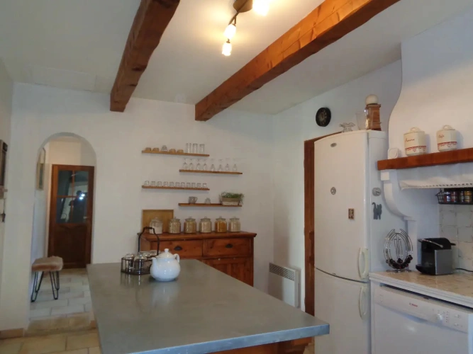 Photos 16 - Touristique - Maison d'hôtes de charme climatisée a vendre au coeur du Luberon