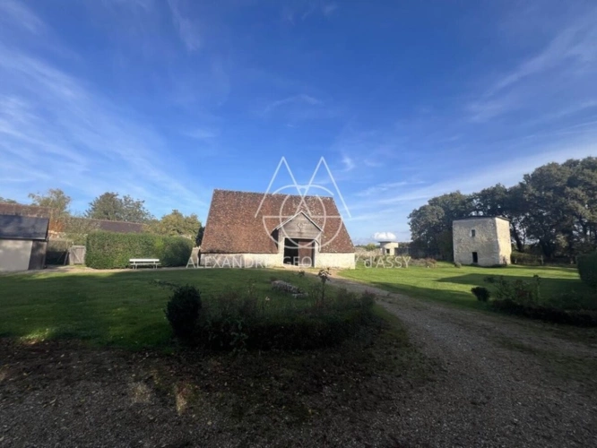 Photos 25 - Prestige - MANOIR DU XV et XVIIIème à 15 minites de TOURS avec 90 hectares d'un seul tenant
