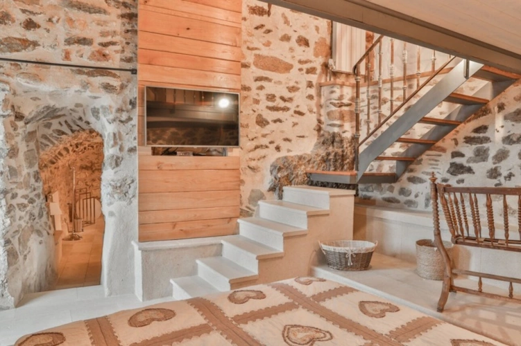 Photos 8 - Prestige - Domaine de prestige, gîtes et chambres d'hôtes à vendre Ardèche (07)