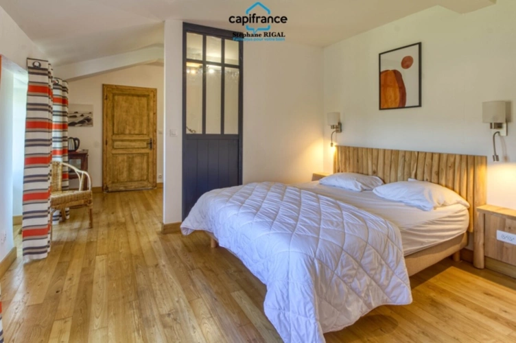 Photos 16 - Tourist - Property for sale 12 rooms, 420m2 + 100m2 living space on 18ha of land