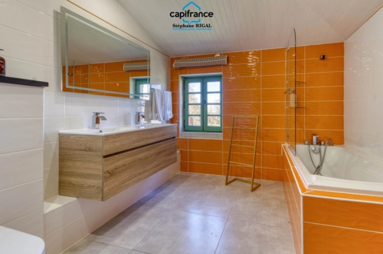 Photos 20 - Tourist - Property for sale 12 rooms, 420m2 + 100m2 living space on 18ha of land