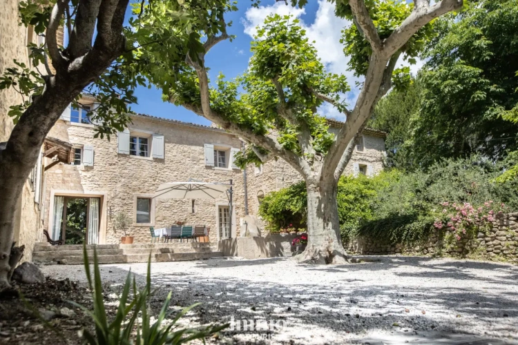 Photos 2 - Touristique - Propriété d'hôtes d'exception au pied du mont Ventoux