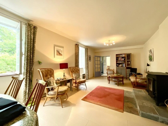 Photos 2 - Tourist - House