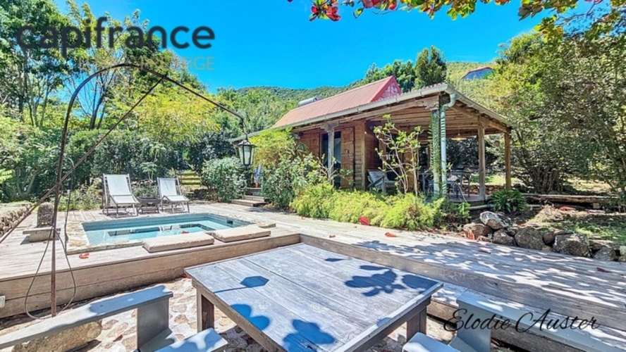 Photos 17 - Prestige - Propriété d'exception face à la baie des Saintes TERRE DE BAS (971)