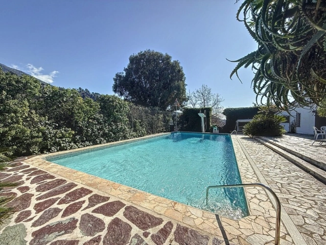 Photos 24 - Prestige - Propriete à vendre 14 pièces MENTON (06)