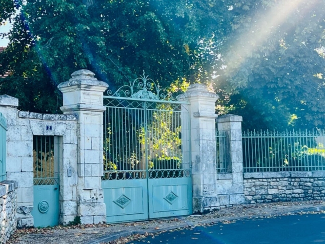 Photos 41 - Prestige - Propriété maison de maitre à  CHATELLERAULT (86)