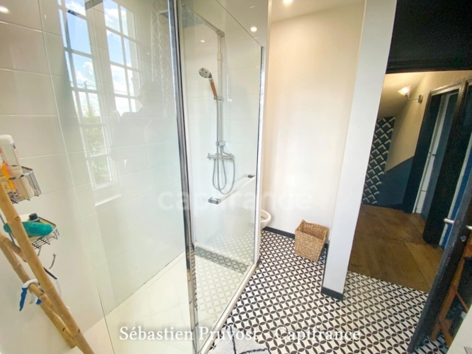 Photos 15 - Prestige - Dordogne (24) - Propriété à vendre 9 pièces AUGIGNAC, terrain 8 900 m², 300 m² habitables, piscine, dépendance, 8 chambres