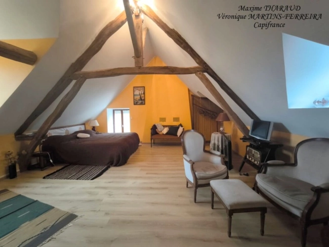 Photos 8 - Prestige - À Vendre : Charmante Maison 7 pièces avec Piscine Chauffée DUN-LE-POELIER (36)