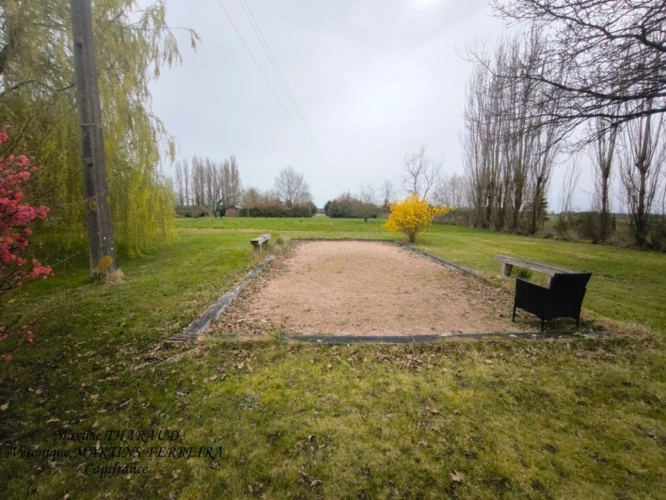 Photos 15 - Prestige - À Vendre : Charmante Maison 7 pièces avec Piscine Chauffée DUN-LE-POELIER (36)